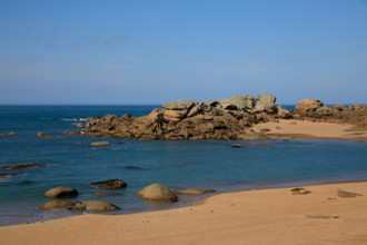 france, région Bretagne, Côtes d'Armor, côte de granit rose, Trégastel,, presqu'ile Renote,