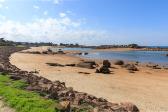 france, région Bretagne, Côtes d'Armor, côte de granit rose, Trégastel,, presqu'ile Renote,