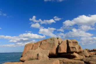 france, région Bretagne, Côtes d'Armor, côte de granit rose, Trégastel,, presqu'ile Renote,