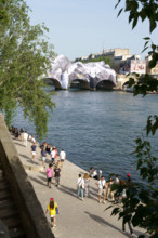 Oeuvre "La Caverne du Pont Neuf", par JR
