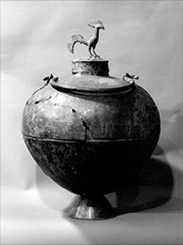 Grand vase en bronze datant de la Tène -  5ème siècle avant JC