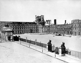 Après les combats - 1871 - Ruines des Tuileries