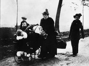 Belgian refugees on the roads