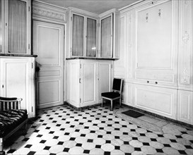 Versailles. Madame du Barry's bathroom