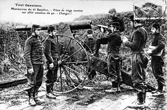 Guerre de 1914-1918 . Manoeuvres du 6eme bataillon