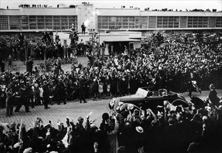 Daladier, de retour de Munich, est accueilli par des acclamations. 1938