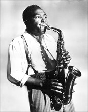 Charlie Parker au saxophone (1920-1955).
