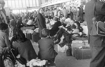 Juin 1962. Les Français quittent l'Algérie.
