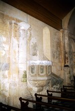 Eglise de Francs, Dordogne , Chaire en pierre (11ème-12ème siècles)