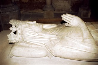 Recumbent statue of Clemence of Hungary ( ? 1328), wife of Louis X "the Quarrelsome" (married on August 19, 1315). Crowned in Reims on August 24, 1315, mother of Johh I "the Posthumous".