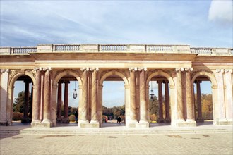 Versailles, le grand Trianon, le grand portique