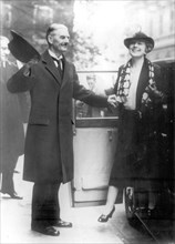 Sir Neville Chamberlain (1869-1940) et son épouse