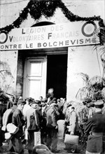 1941. Volunteers enlisting for the L.V.F (Legion of French Volunteers).