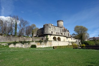 Duras Castle