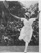 Suzanne Lenglen lors du tournoi du Racing 1919