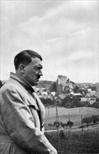 Adolf Hitler. In deutscher Landschaft. Hiltpoltstein (Franck. Schweiz). Adolf Hitler dans un
