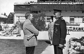 Adolf Hitler. Ein Kamerad aus dem Feld besucht den Führer. Adolf Hitler. Un camarade de la campagne