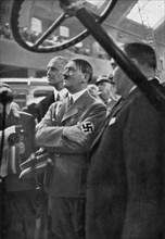 Adolf Hitler. Internationale Automobilausstellung in Berlin 1935: Der Protektor der