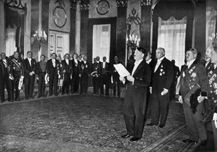 Adolf Hitler. Neujahrsempfang des diplomatischen Korps 1934. Réceptiondu Nouvel An du corps