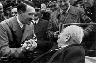 Adolf Hitler. Ein alter Kämpfer: Der Führer gratuliert 1934 General Litzmann zum Geburtstag. Un