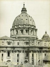 Italie. Rome. Vatican. Saint-Pierre de Rome (partie postérieure avec la coupole édifiée par