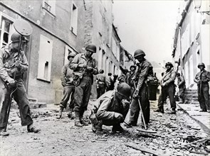 Déminage américain à St Lô, 1944