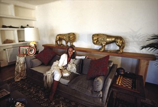 Ursula Andress, 1976
