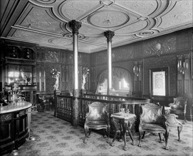 The interval bar in The Leicester, Leicester Square, London, 1895