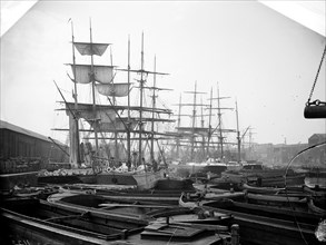 Regent's Canal Dock, London, 1905
