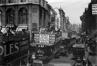 View of the Strand, London, c1919-c1923