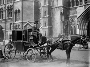 Carriage outside the Royal Courts of Justice, Strand, London, after 1882