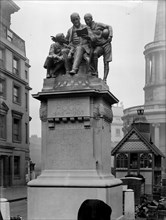 Statue of Quintin Hogg, London