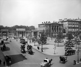 Hyde Park Corner, Westminster, London Artist