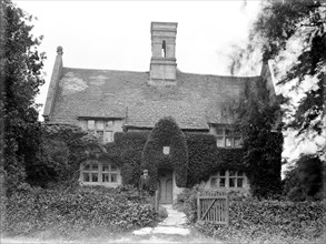 Haunt Hill House, Weldon, Northamptonshire, 1928