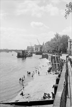 Tower Beach, Stepney, London, c1945-c1955
