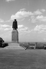 General James Wolfe statue, Greenwich Park, London, c1945-c1965