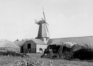 West Blatchington Windmill and barns, East Sussex, before 1936