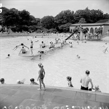 People swimming at Northsteads Lido, Scarborough, North Yorkshire, 1950s