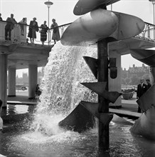Water feature in Jubilee Gardens, South Bank, London, c1951-c1965