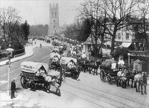 Hall's Brewery drays lead the May Day processions, Magdalen Bridge, Oxford, Oxfordshire, 1912