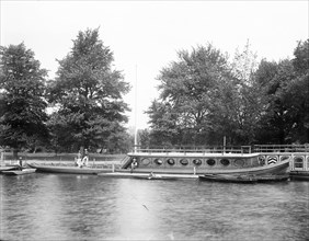 Oriel College barge, Oxford, Oxfordshire, c1860-c1922
