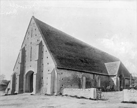 The Tithe or Abbey Barn, Great Coxwell, Oxfordshire, c1900