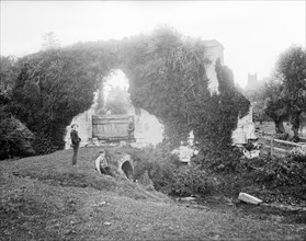 Campden Manor, Gateway, Chipping Campden, Gloucestershire, 1890