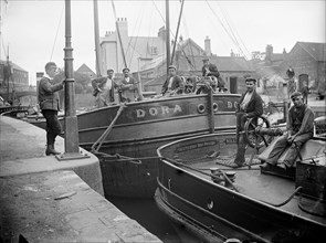 Barges at Brigg, Humberside, 1901