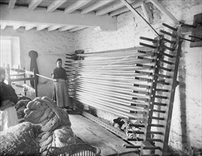 Women warping wool in the blanket factory, Witney, Oxfordshire, 1898