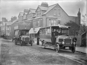 Two early motor buses, Cowley Road, Cowley, Oxford, Oxfordshire, 1914