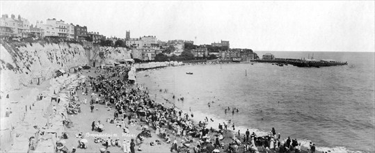 The beach at Broadstairs, Kent, 1890-1910