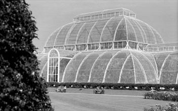 The Palm House, Kew Gardens, Greater London, 1945-1980