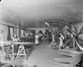 Propeller workshop, Hampton's Munitions Works, Lambeth, London, 1914-1918