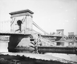 Hammersmith Bridge, Hammersmith, London, c1860-1883